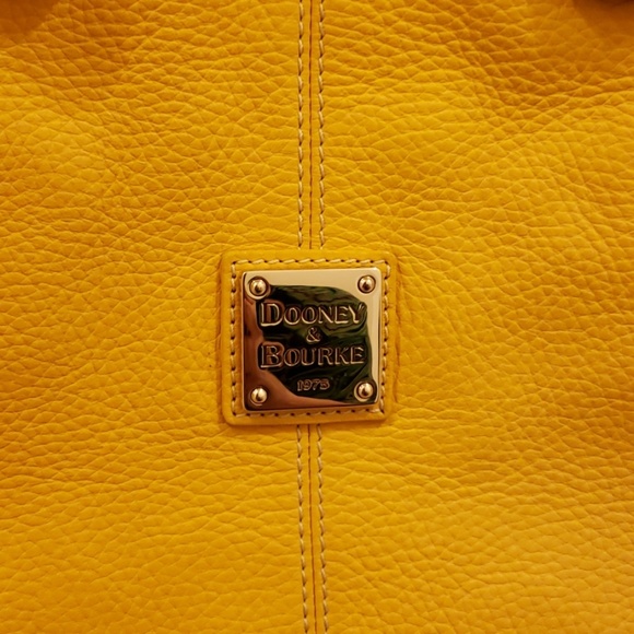 Dooney and Bourke Handbag - Picture 4 of 4